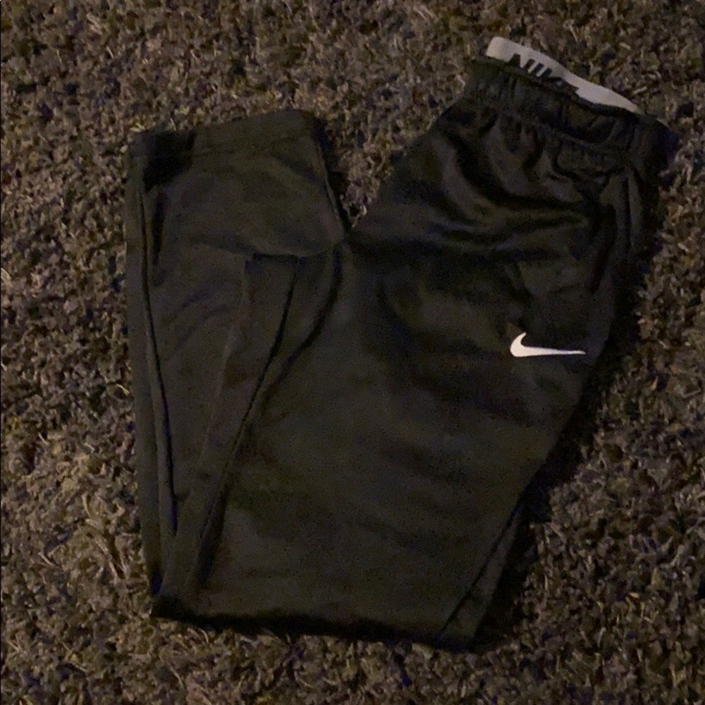Nike Therma Sweats
